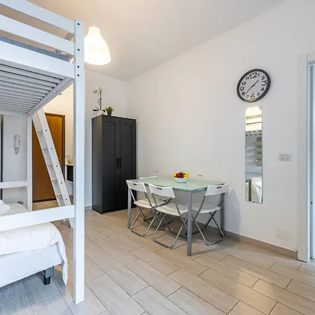 Garden View - Near San Siro And Ippodromo Apartamento