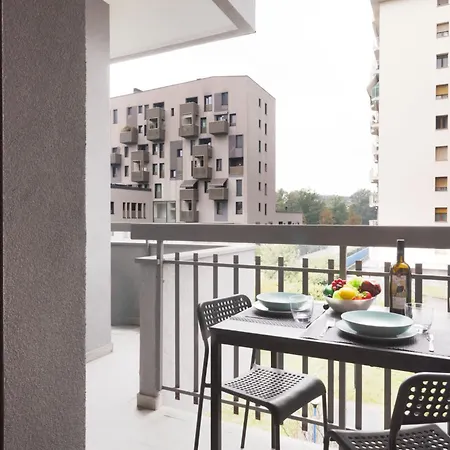 Garden View - Near San Siro And Ippodromo Apartamento Milão
